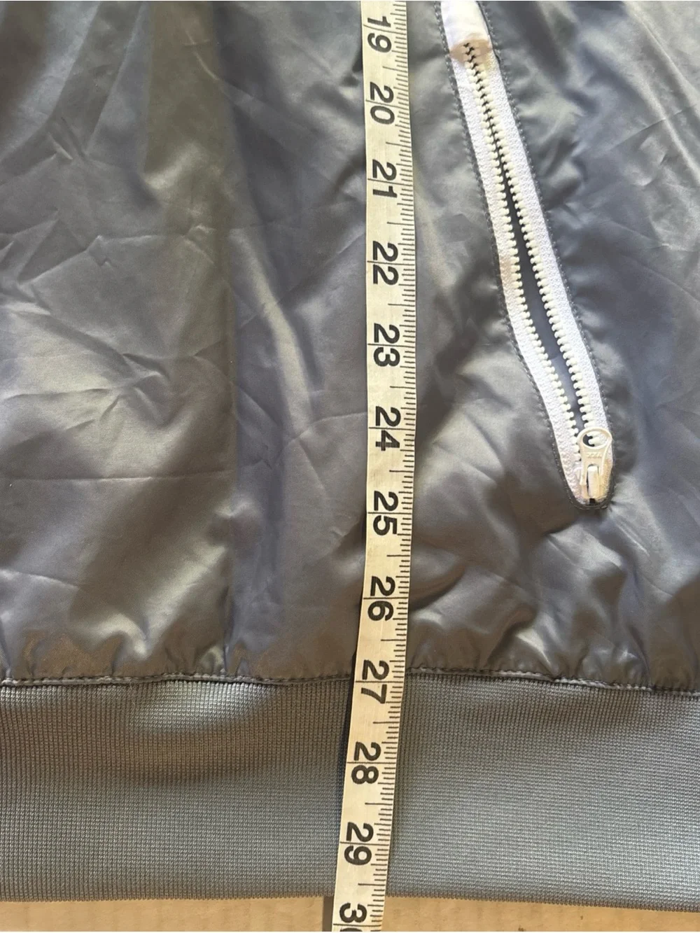 Nike White and Gray Men’s Hooded Colorblock Windbreaker Jacket